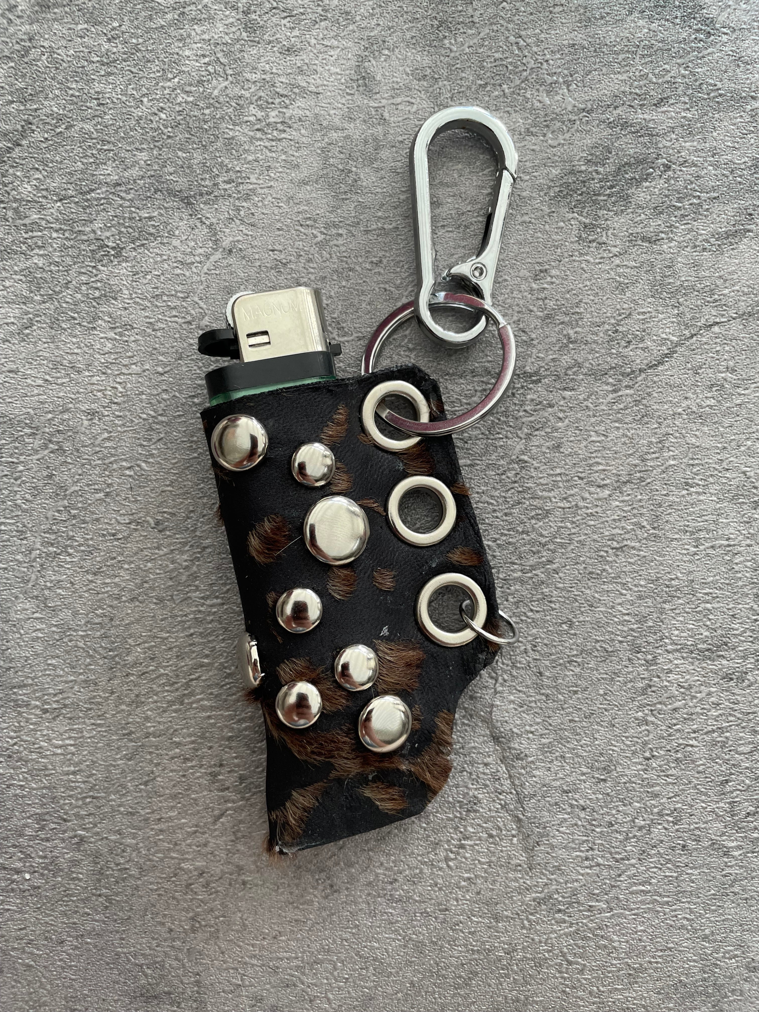 Leather lighter case keychain + lighter