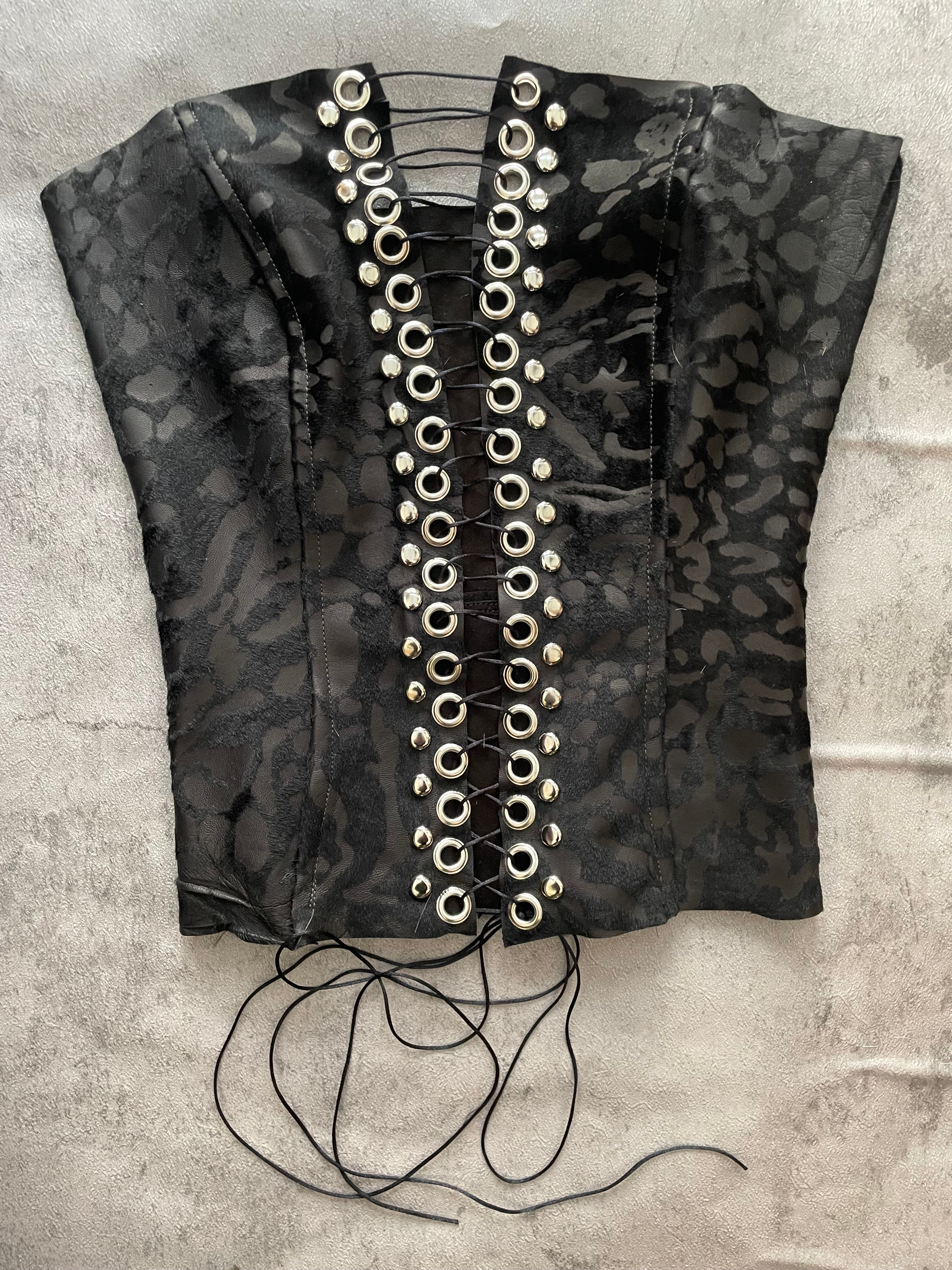 One of one Minerva top - XS